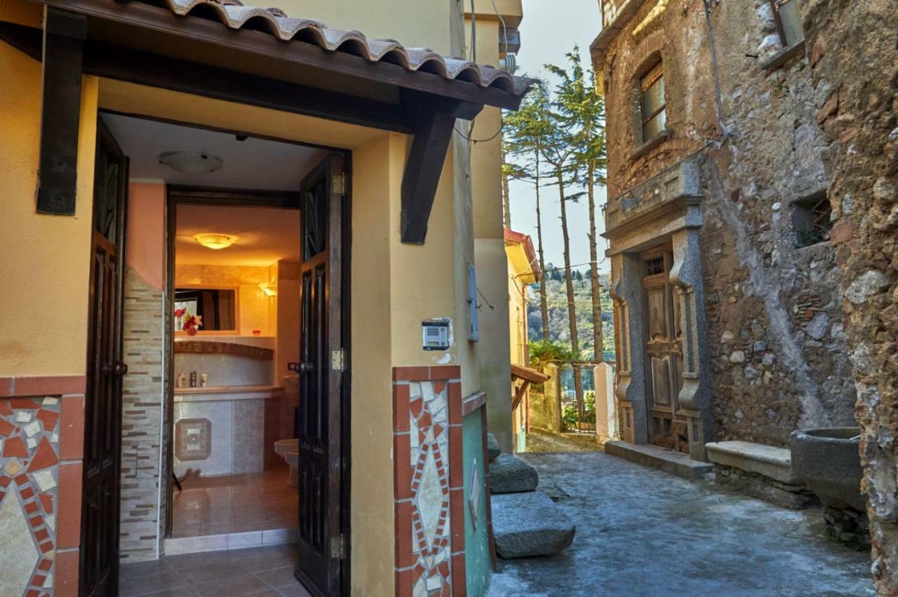 Home Sweet Home Santa Caterina Dello Ionio Exterior photo